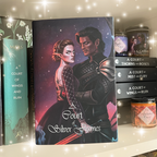 A Court of Thorns and Roses Dust Jacket Set Officially Licensed