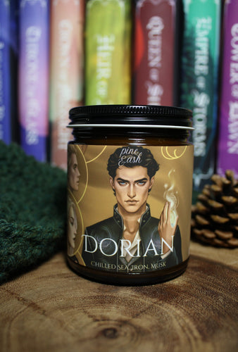 Dorian 8oz Throne of Glass Officially Licensed